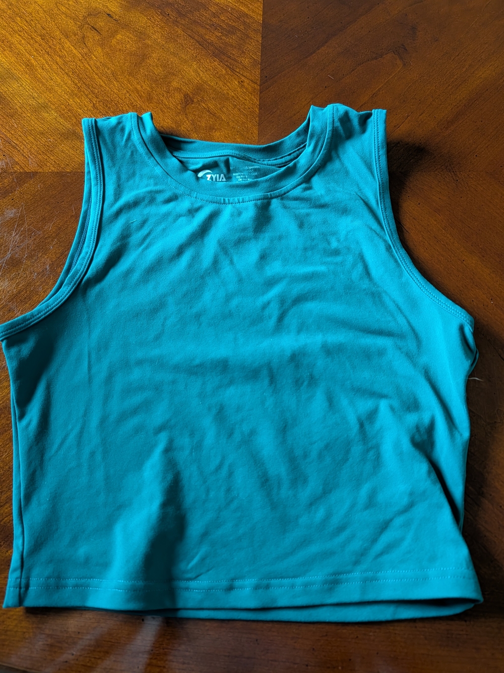 Green Sleeveless Cropped Tank Top by ZYIA